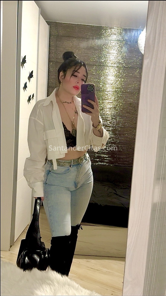 Estefanía, colombiana de 24 años. 657079810. Citas en SANTANDER, SANTANDER. www.santandercitas.com.