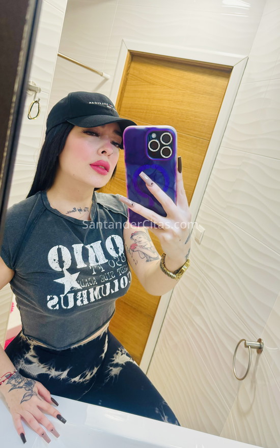 Estefanía, colombiana de 24 años. 657079810. Citas en SANTANDER, SANTANDER. www.santandercitas.com.