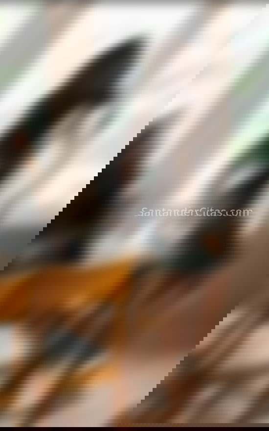 Lara, simpática y espontánea. 637818670. Citas en SANTANDER, SANTANDER. www.santandercitas.com.