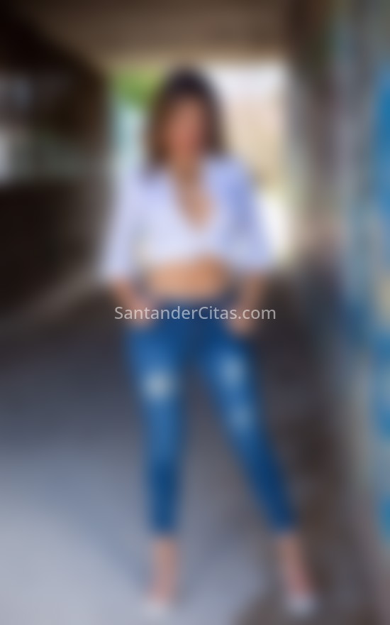 Enmanuella, educada y sociable. 611160894. Citas en SANTANDER, SANTANDER. www.santandercitas.com.