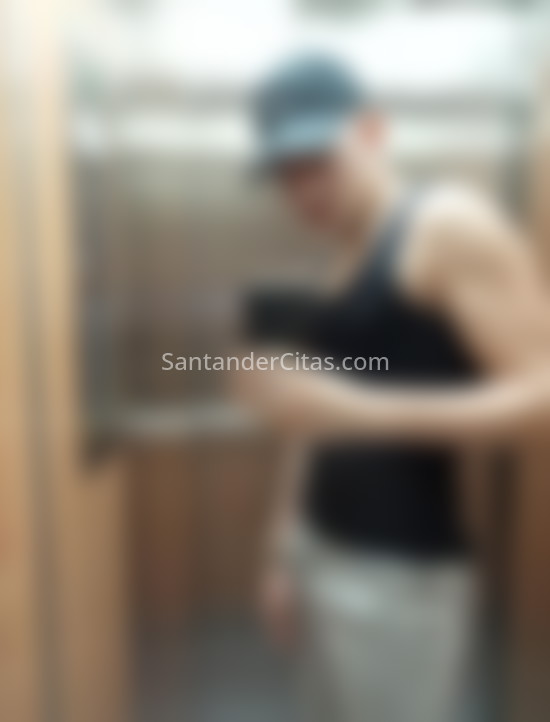 Stefano, joven venezolano. 641702687. Citas en SANTANDER, SANTANDER. www.santandercitas.com.