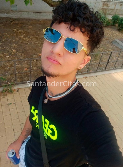 Andy, joven colombiano. 678532891. Citas en SANTANDER, SANTANDER. www.santandercitas.com.