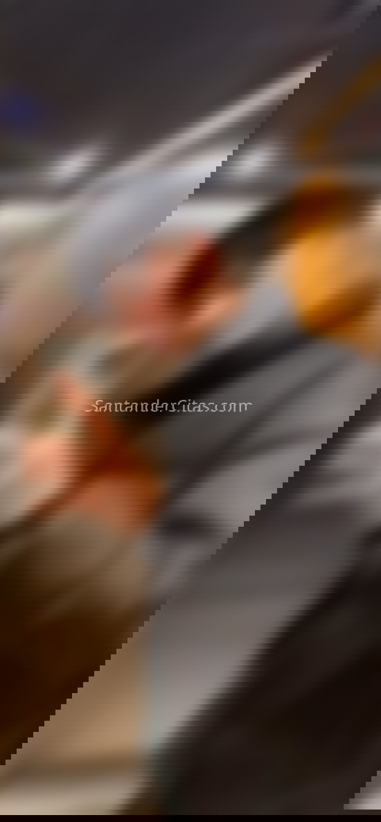 Carlos, niño latino. 685834553. Citas en SANTANDER, SANTANDER. www.santandercitas.com.